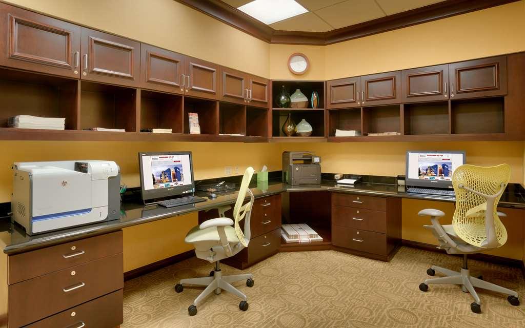 Hilton Garden Inn קלארקסוויל מתקנים תמונה