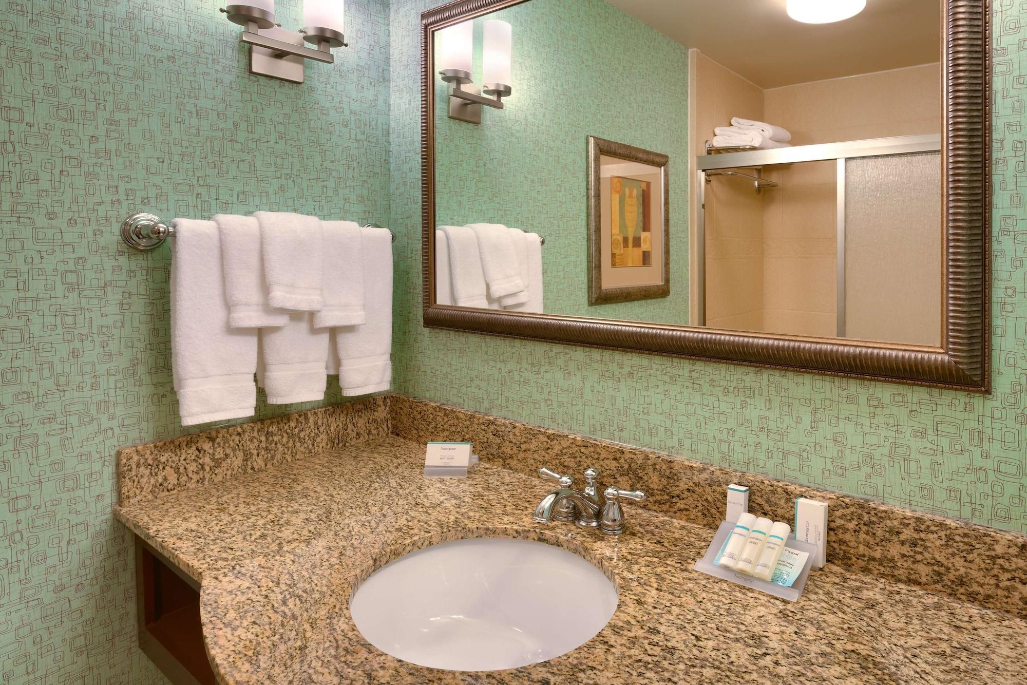 Hilton Garden Inn קלארקסוויל מראה חיצוני תמונה