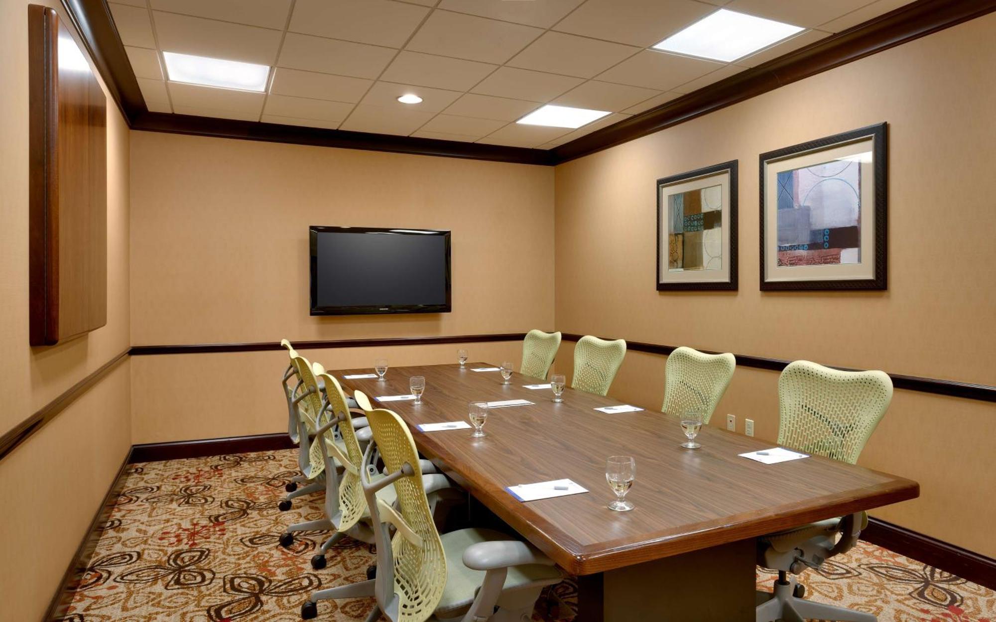 Hilton Garden Inn קלארקסוויל מראה חיצוני תמונה