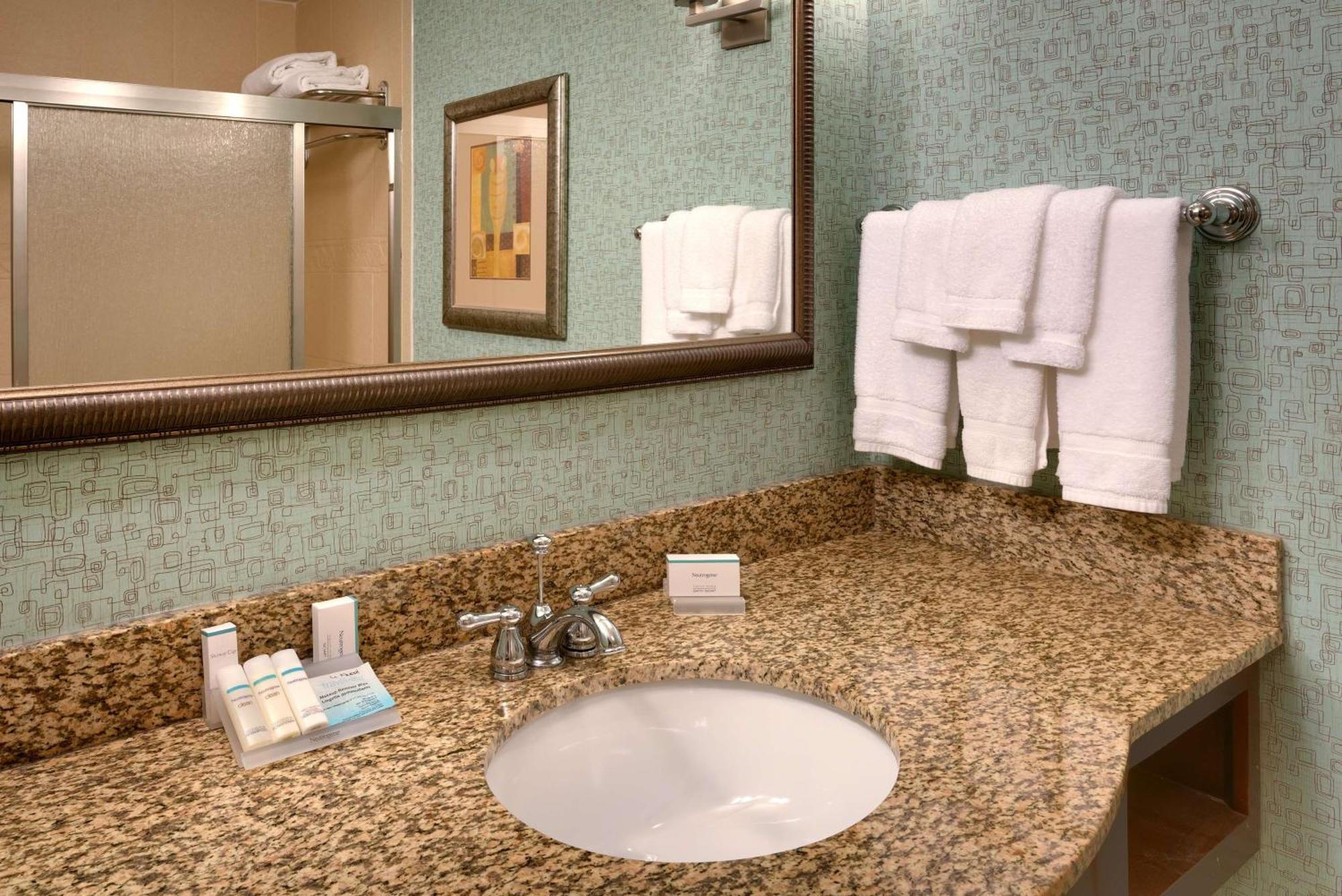 Hilton Garden Inn קלארקסוויל מראה חיצוני תמונה